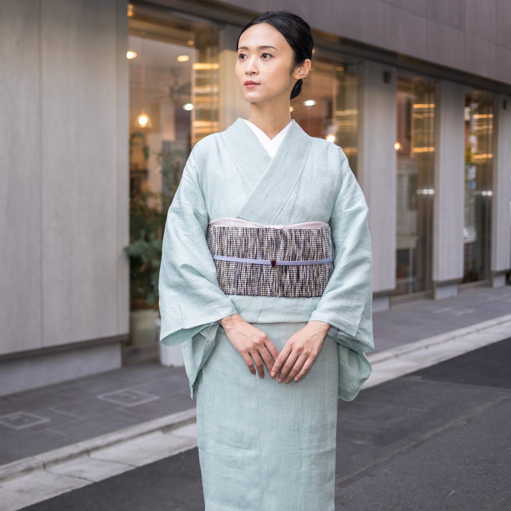 有名ブランド 夏きもの 麻楊柳 白藍色 無地【くるり】 着物・浴衣 ...たたみ皺があります 10664円